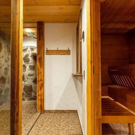 Vahuri Puhkemaja *